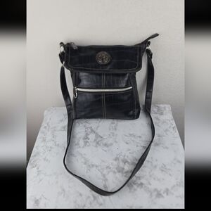 Relic black Crossbody crocodile-embossed